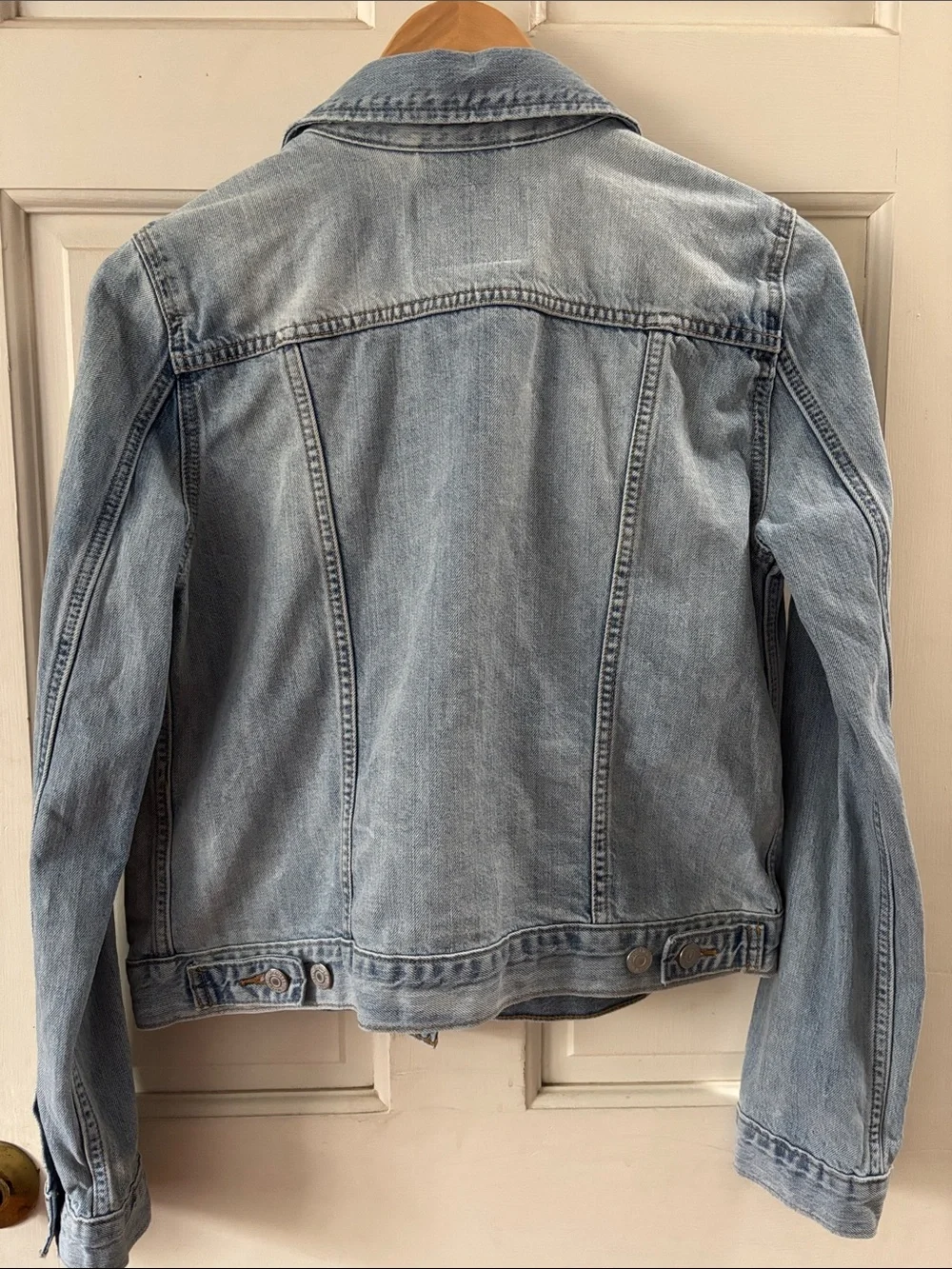 Levi's Light Blue Denim Trucker Jacket - Picture 4 of 7